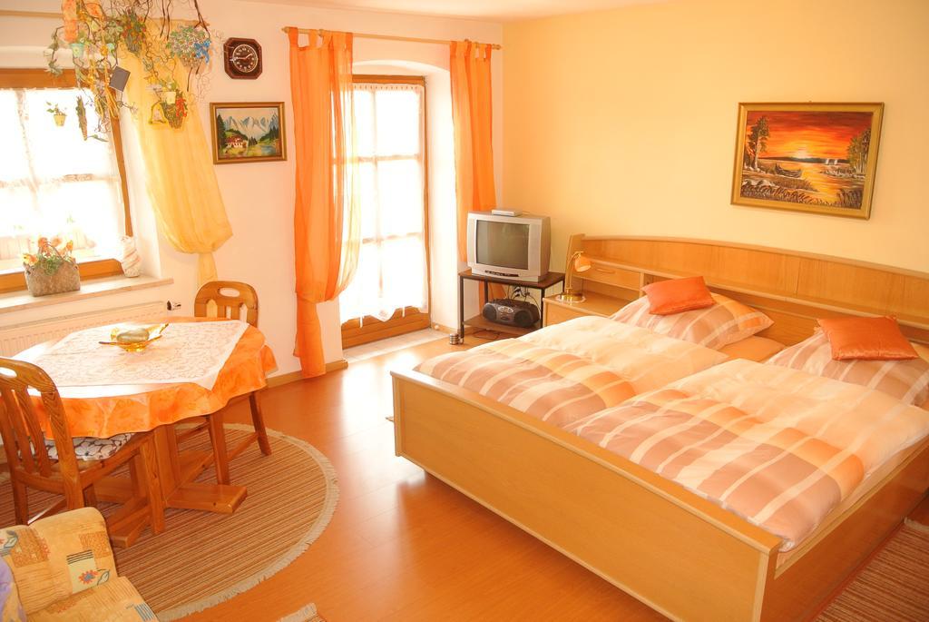 Haus Am Waldrand - Ferienwohnung Augustin Grafenau  Zewnętrze zdjęcie