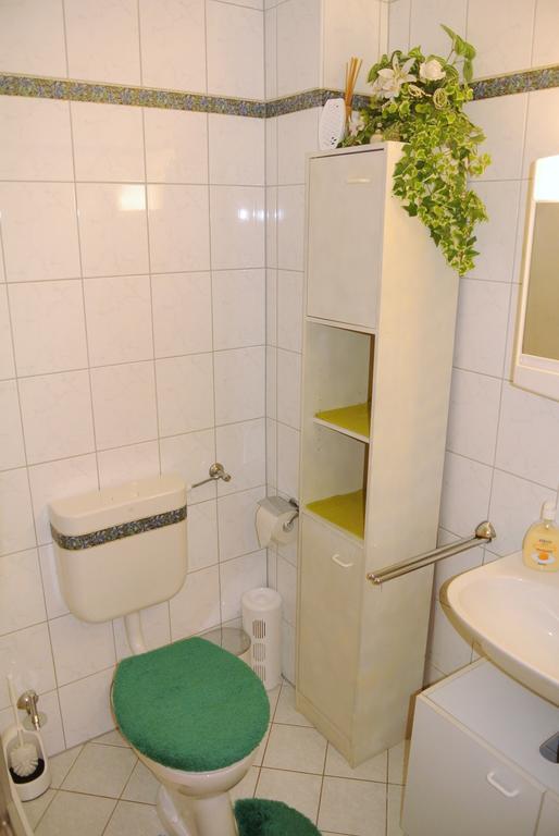 Haus Am Waldrand - Ferienwohnung Augustin Grafenau  Zewnętrze zdjęcie